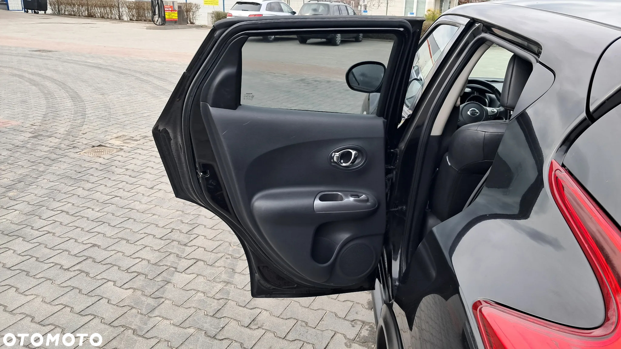Nissan Juke 1.6 DIG-T N-Connecta EU6 - 9