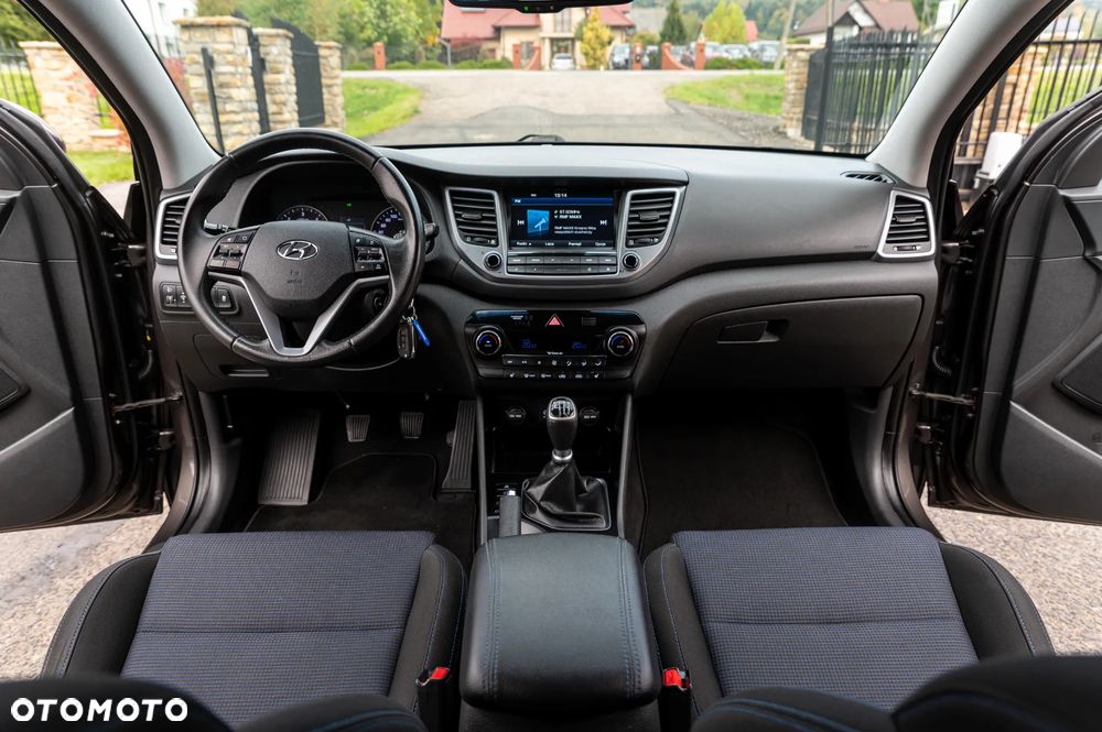 Hyundai Tucson blue 1.7 CRDi 2WD Trend - 24