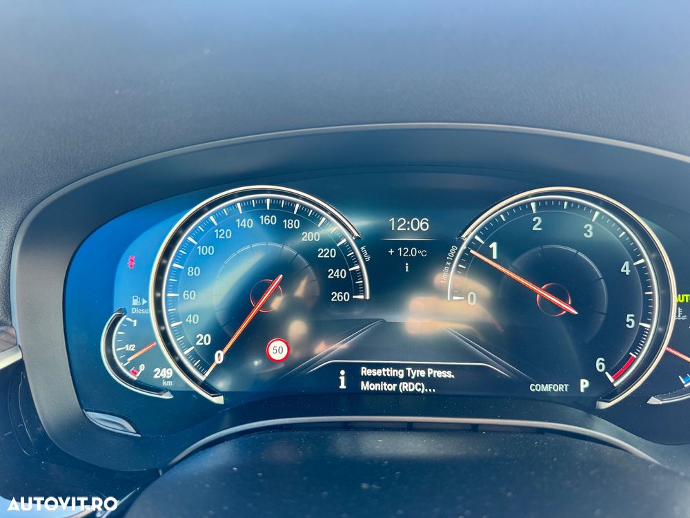 BMW Seria 5 520d EfficientDynamics Edition AT - 9