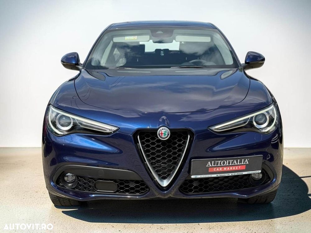 Alfa Romeo Stelvio - 2