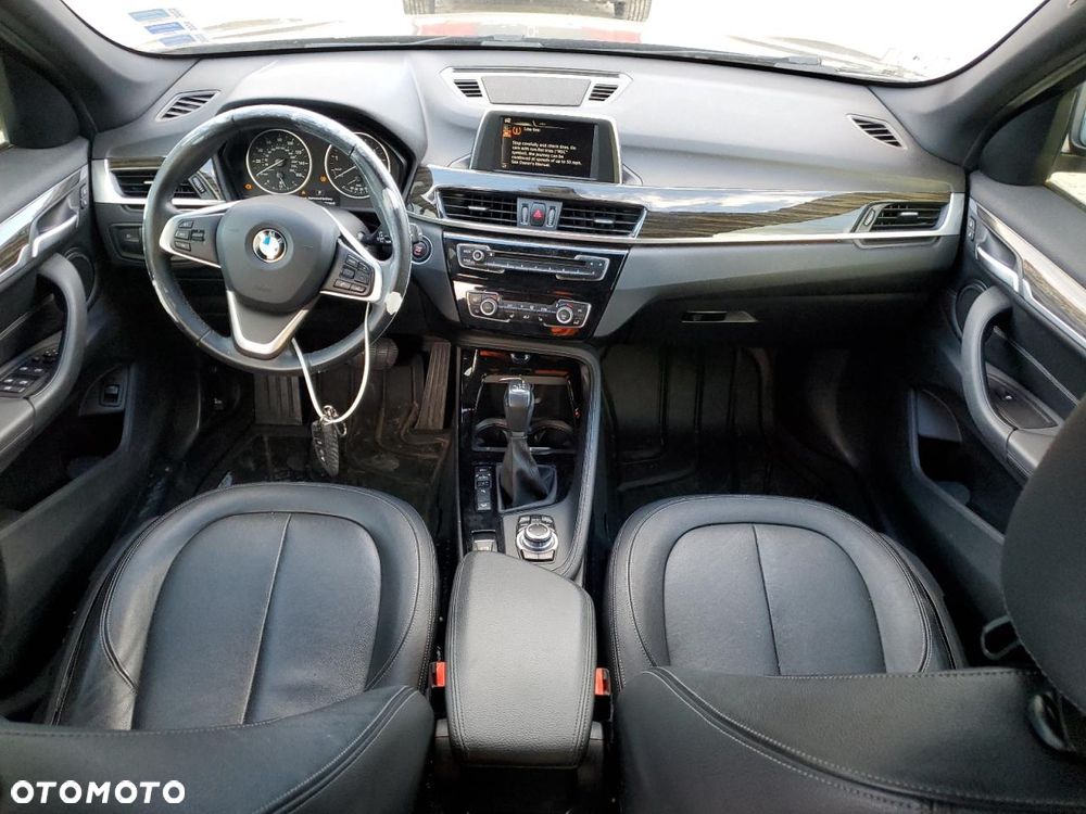 BMW X1 xDrive25i Sport Line - 7