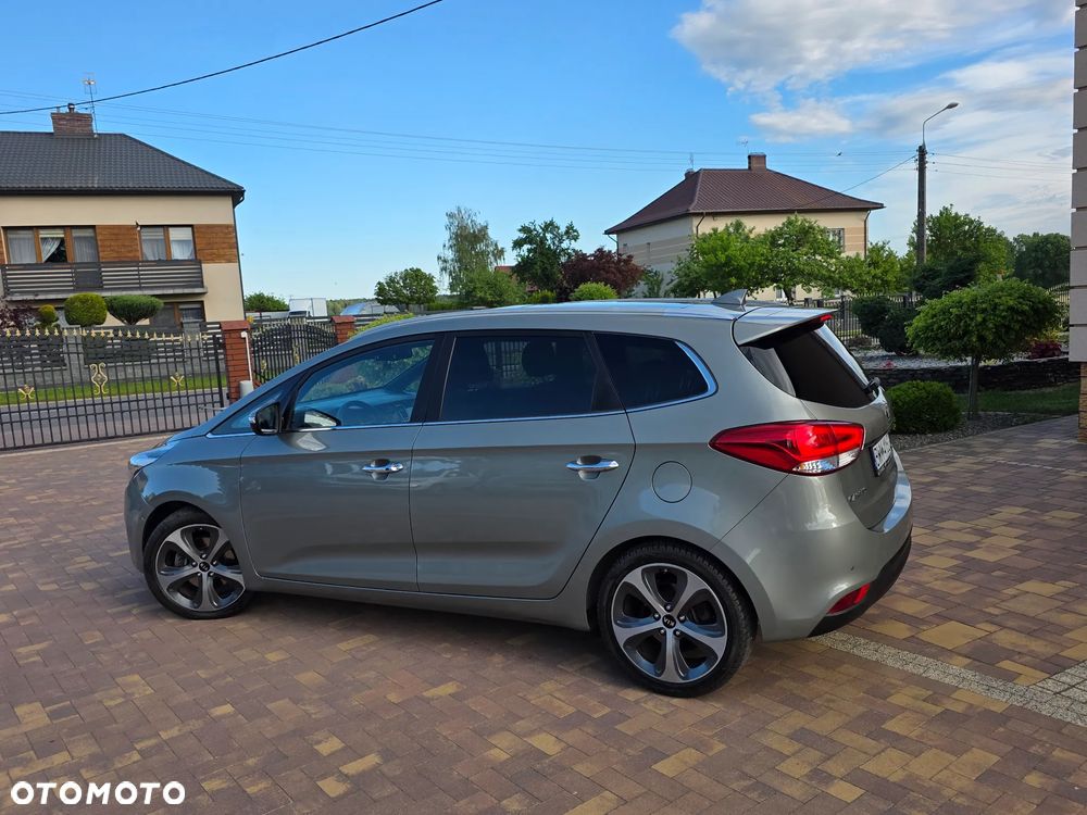 Kia Carens 1.7 CRDi Business Line 7os 7DCT - 12