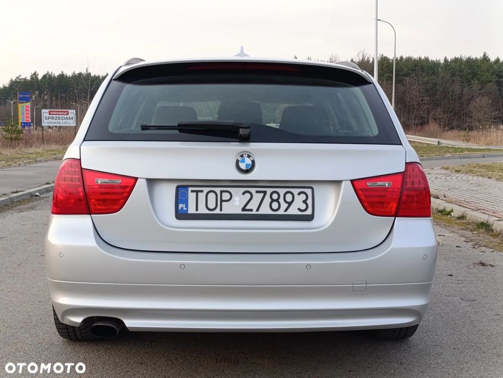 BMW Seria 3 318d DPF Edition Exclusive - 14
