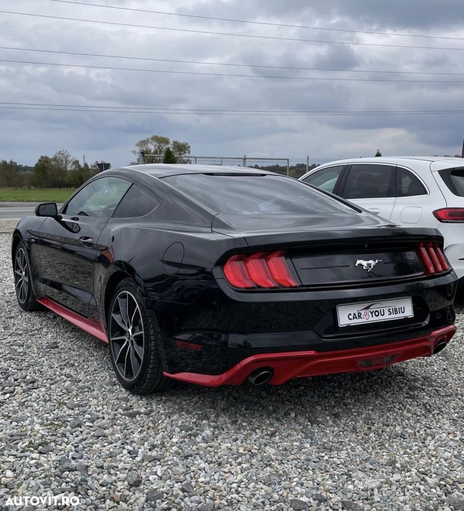 Ford Mustang 2.3 Eco Boost Aut. - 4