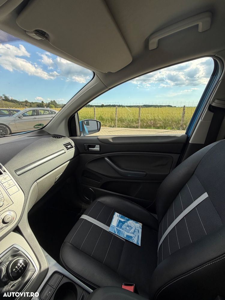 Ford Kuga 2.0 TDCi 4x4 Titanium - 15