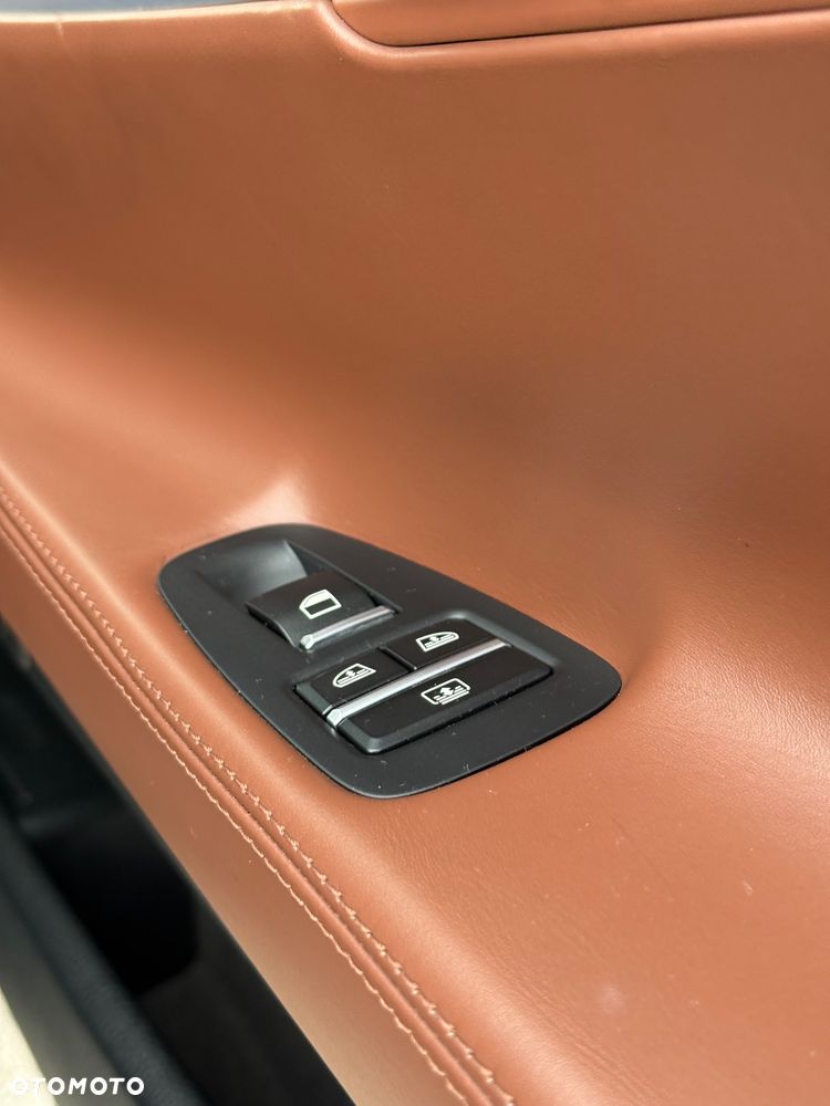 BMW 5GT 550i Luxury Line - 33