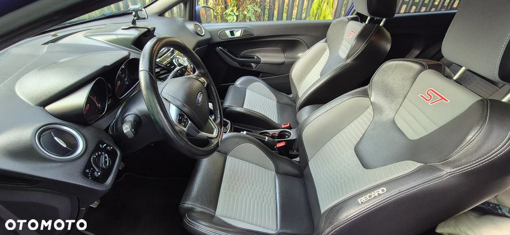 Ford Fiesta 1.6 EcoBoost mit Leder-Sport-Paket ST - 6