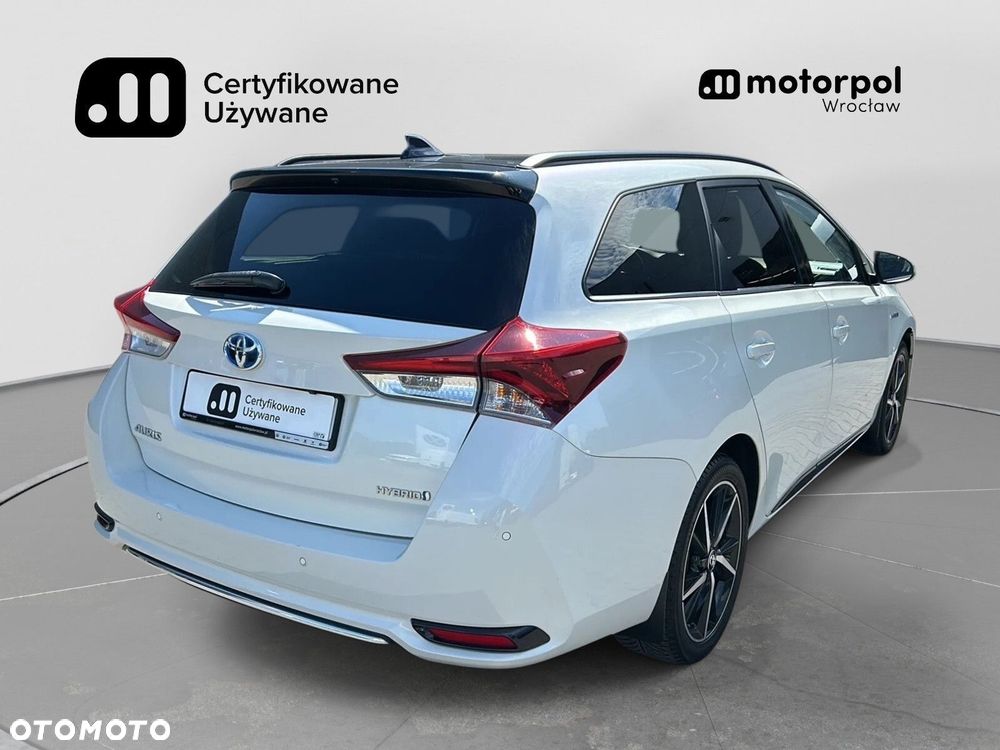 Toyota Auris - 13