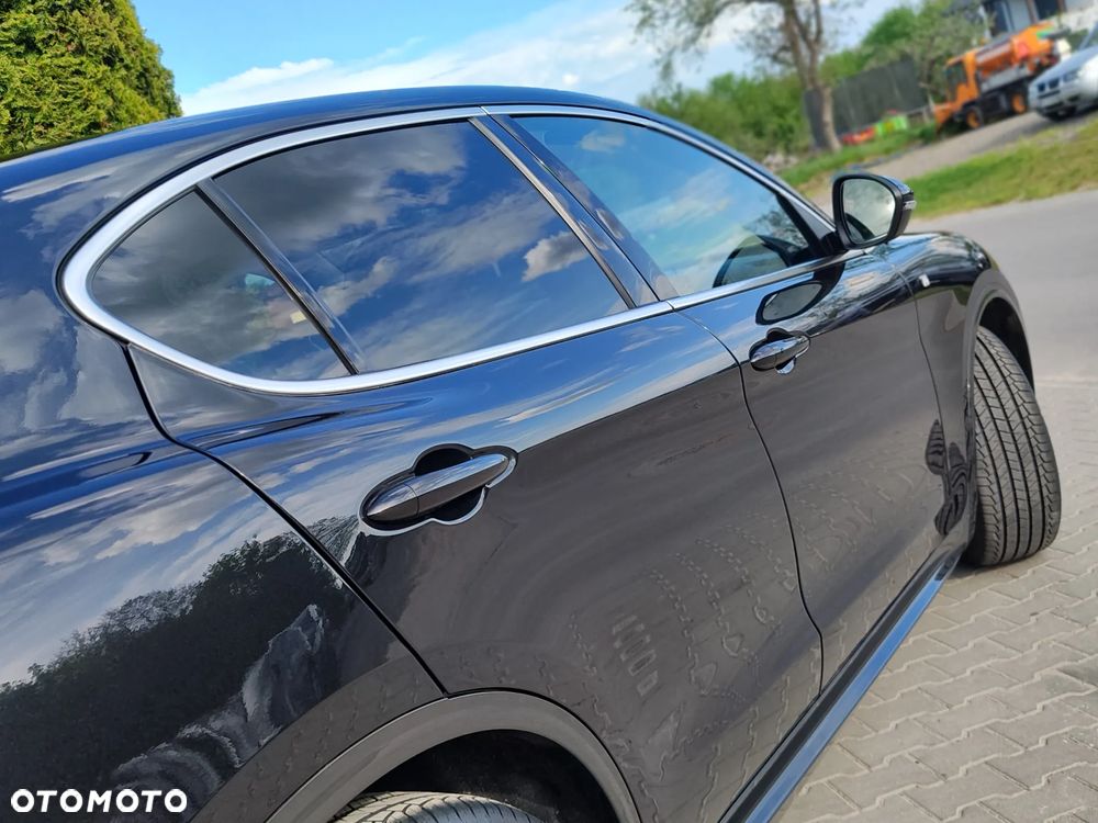 Alfa Romeo Stelvio 2.0 Turbo 16V AT8-Q4 Lusso Ti - 10