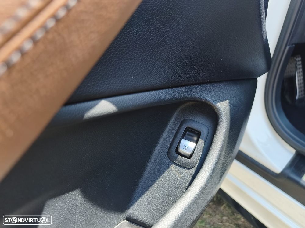 Mercedes-Benz C 220 d Cabrio Aut. - 39