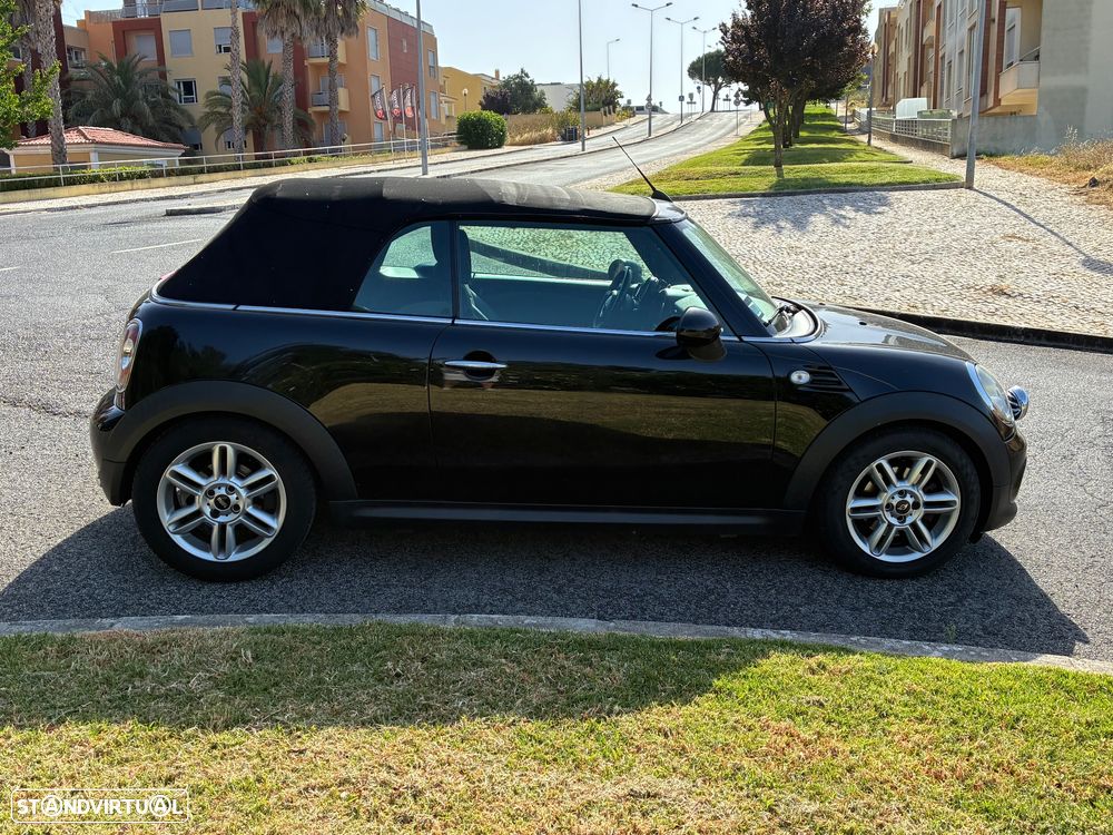 MINI Cabrio Cooper D - 21