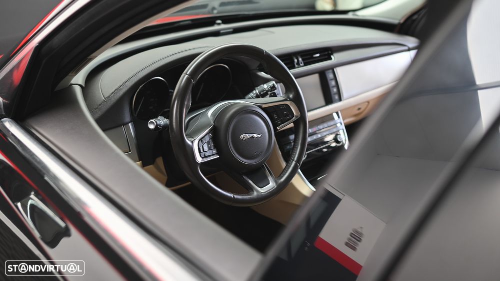 Jaguar XF Sportbrake 2.0 D Portfolio AWD Aut. - 16