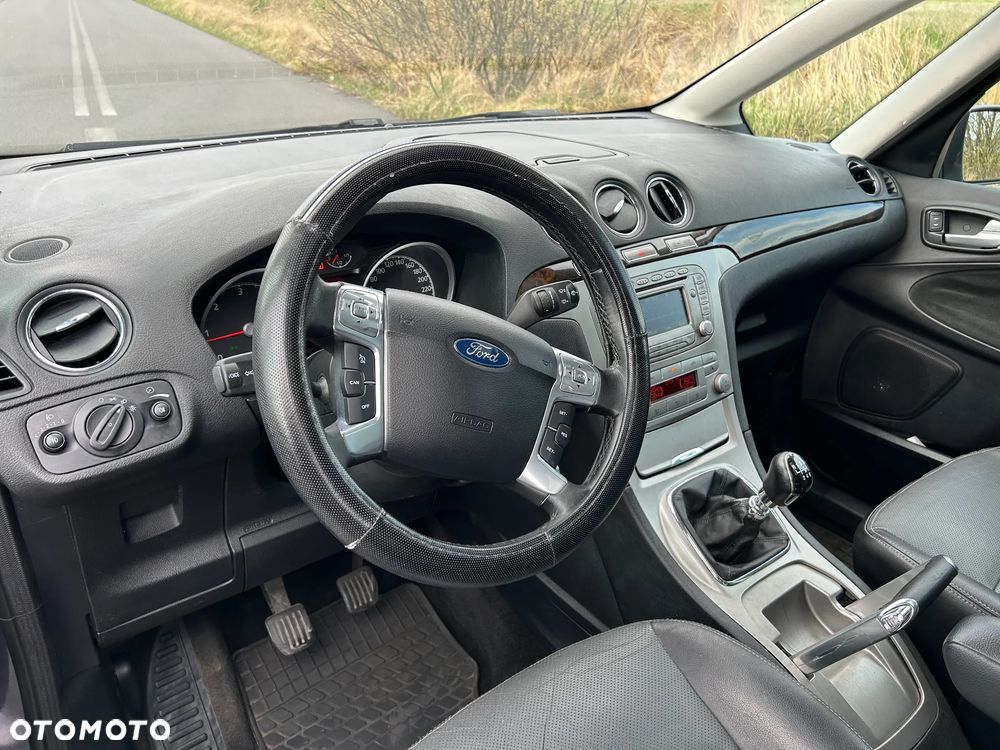 Ford Galaxy 2.0 TDCi Ghia - 9