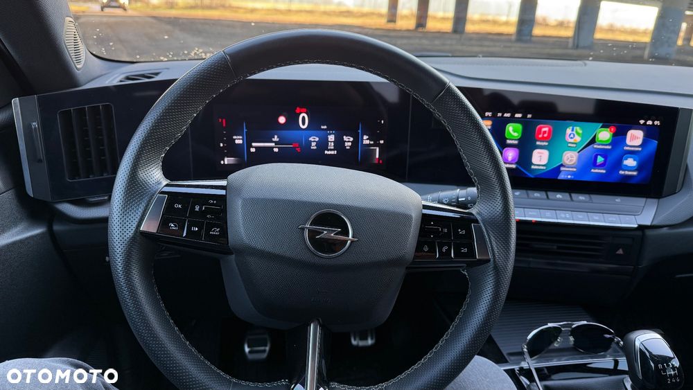 Opel Astra 1.2 Turbo GS Line - 11