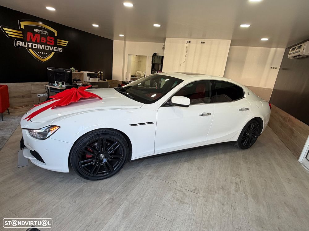 Maserati Ghibli GranSport - 11