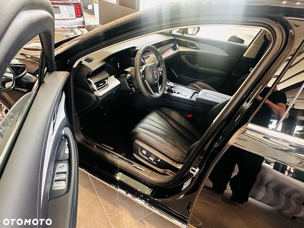 Hongqi H5 2.0T Deluxe - 8