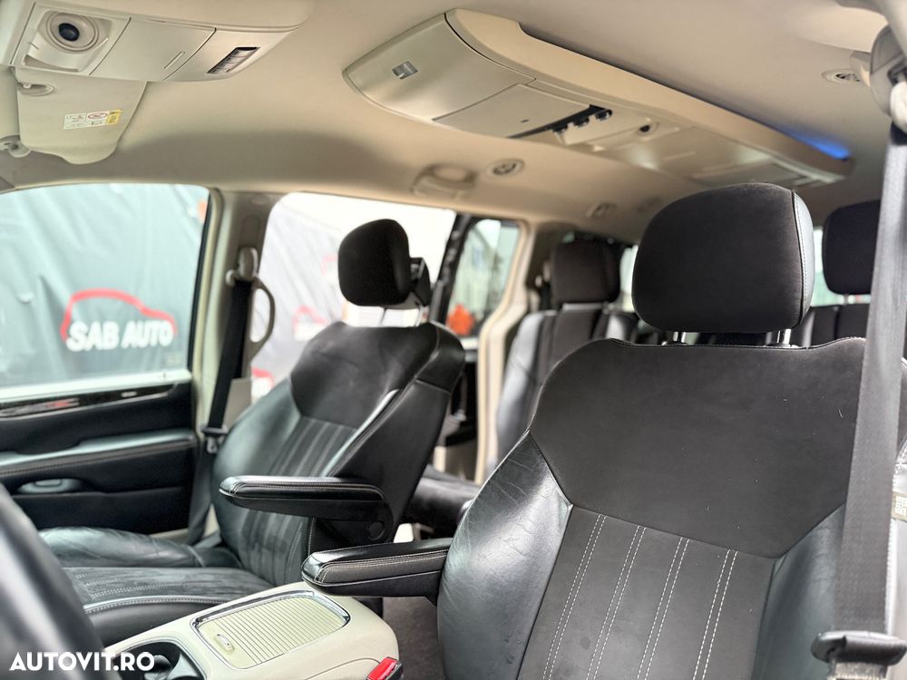 Lancia Voyager 2.8 Multijet 16v S - 13