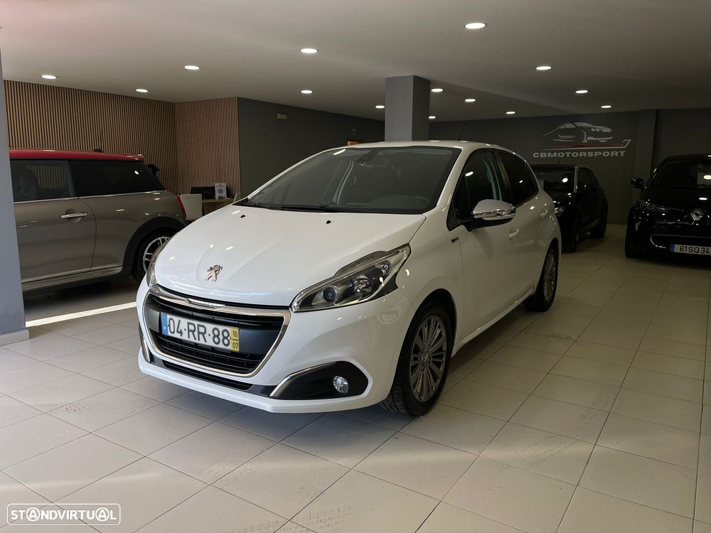 Peugeot 208 1.2 PureTech Style - 1