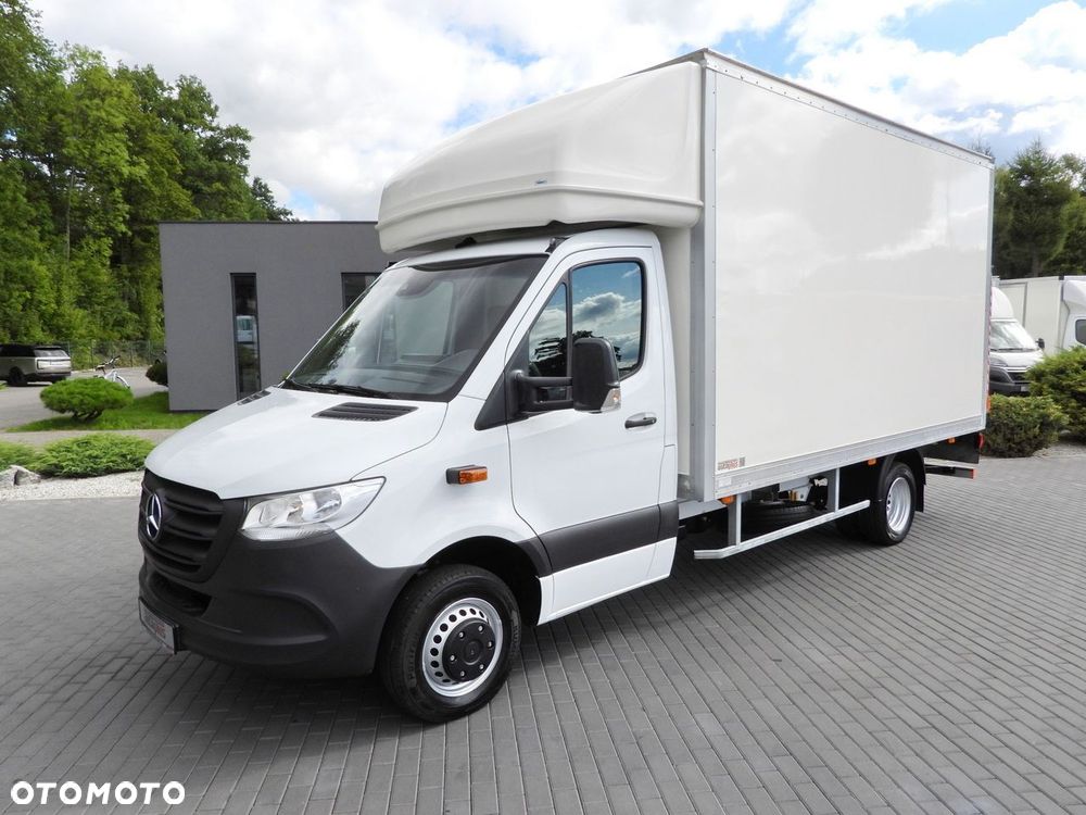 Mercedes-Benz SPRINTER 515 KONTENER WINDA 8 PALET TEMPOMAT BLIŹNIACZE KOŁA KLIMATYZACJA  150KM - 18