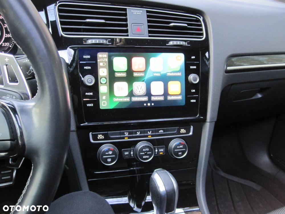 Volkswagen Golf - 16