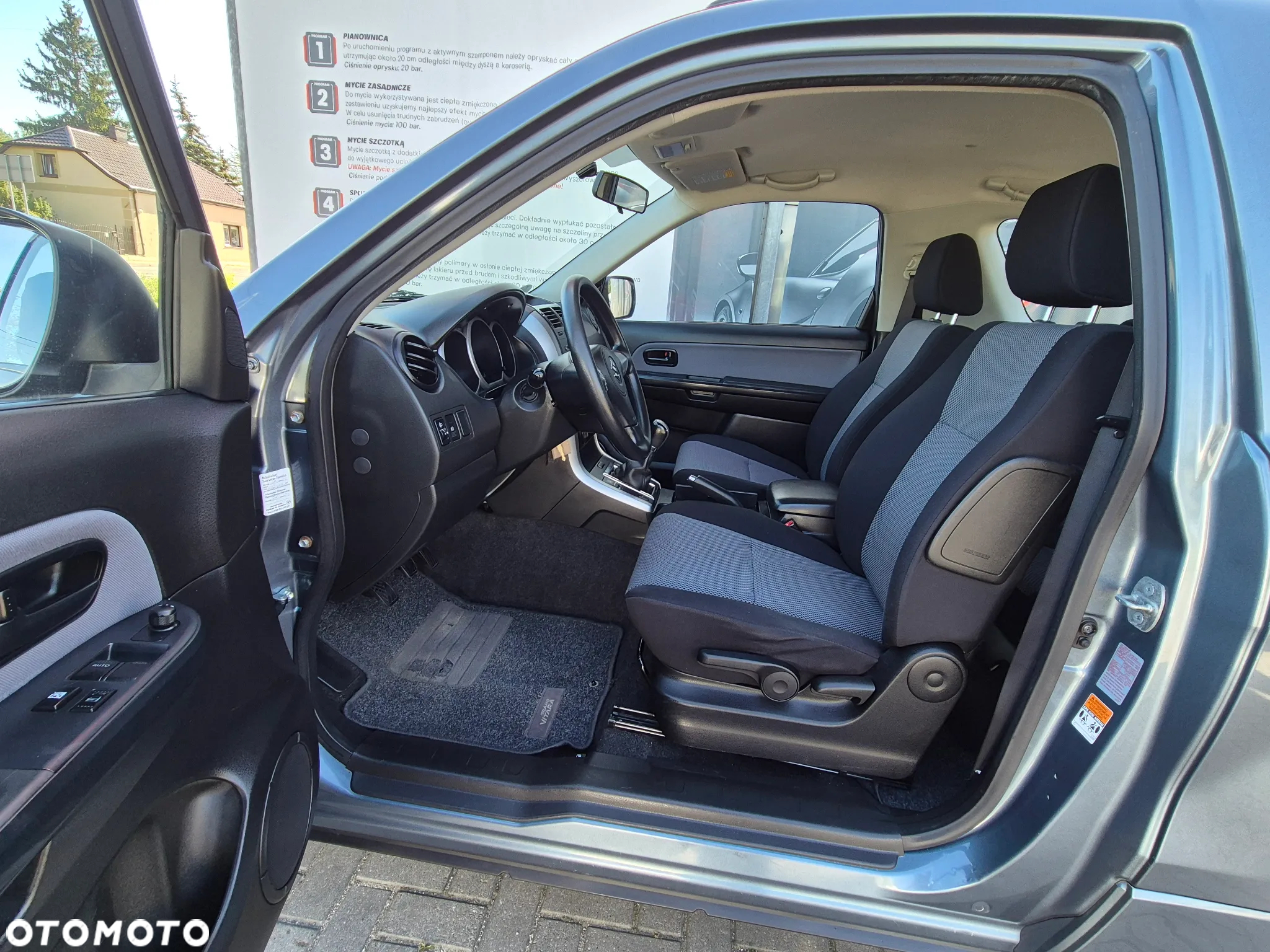 Suzuki Grand Vitara 1.9 DDiS Comfort - 23
