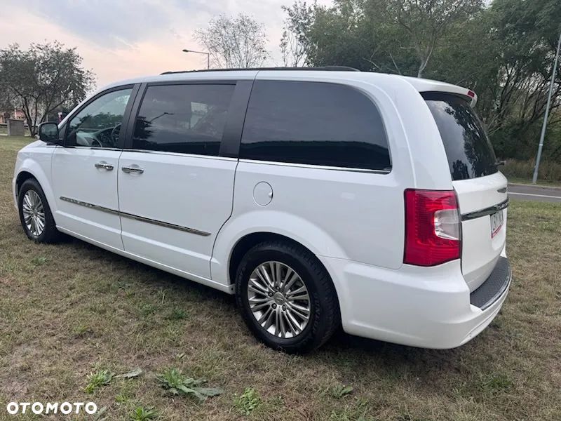 Chrysler Town & Country 3.6 Limited - 3