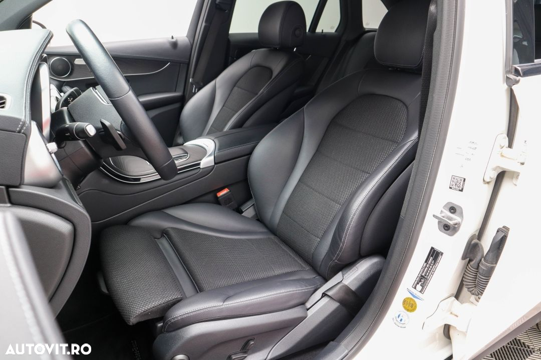 Mercedes-Benz GLC 300 de 4Matic 9G-TRONIC - 23