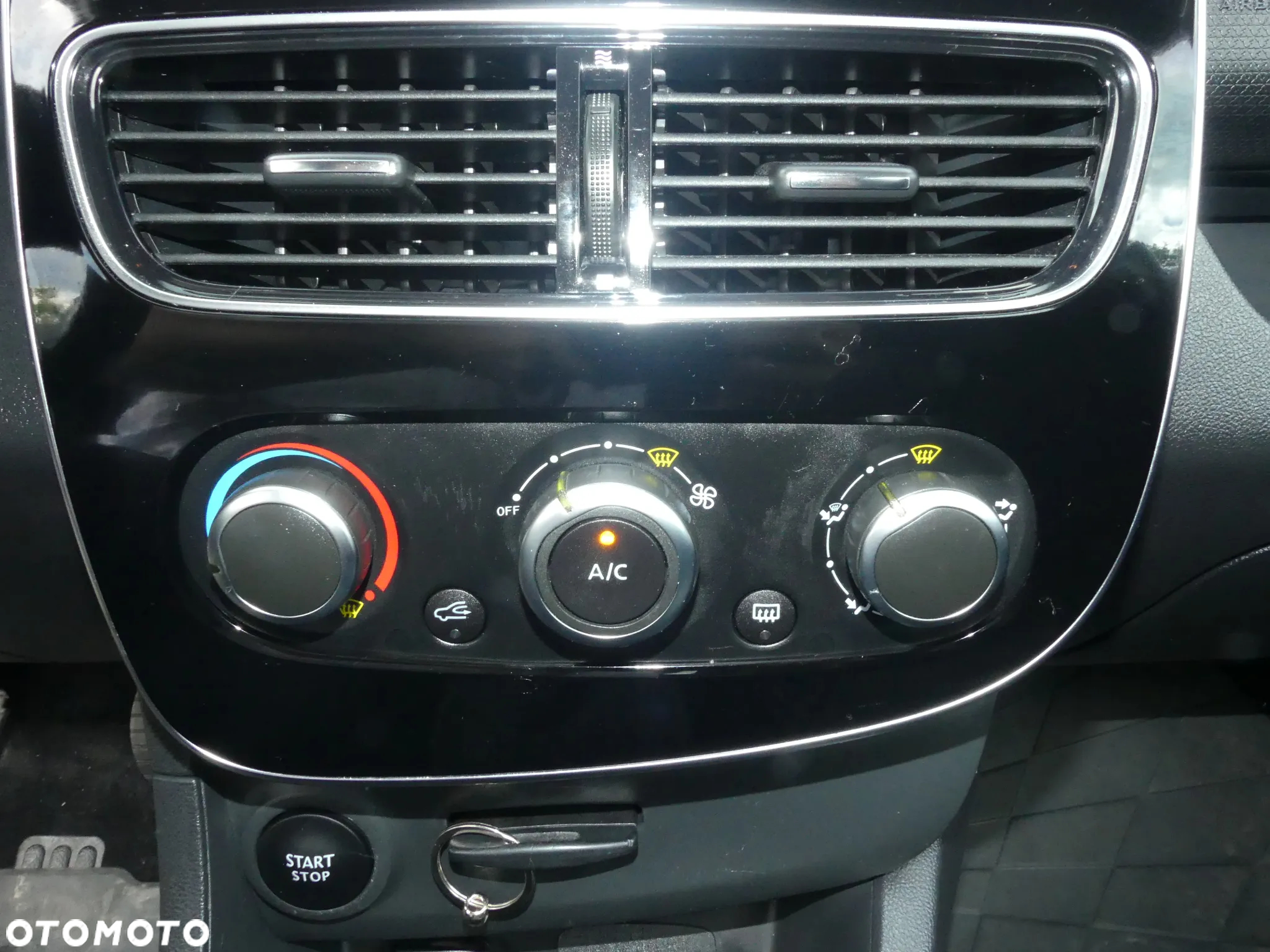 Renault Clio 0.9 Energy TCe Limited - 22