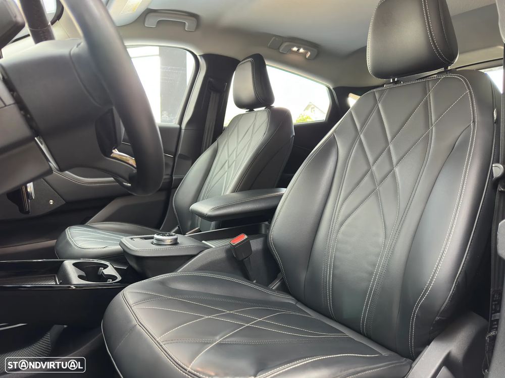 Ford Mustang Mach-E Premium - 19