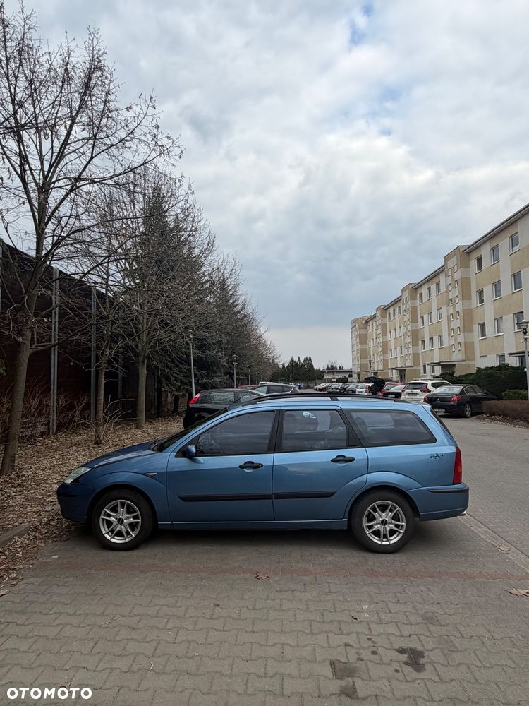 Ford Focus 1.6 X100 - 5