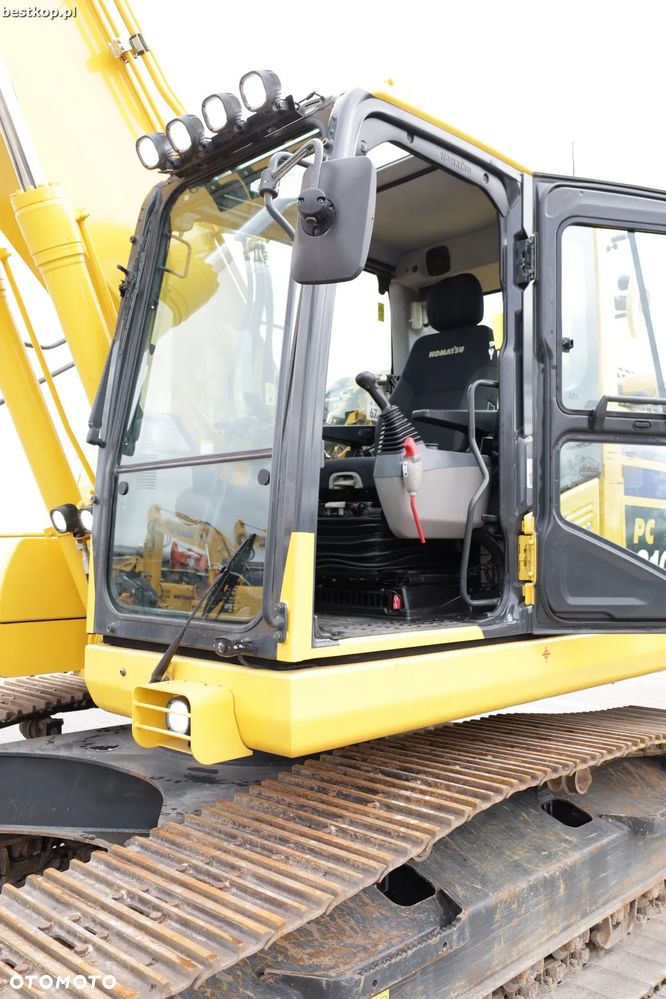 Komatsu PC210LC-11 - 17