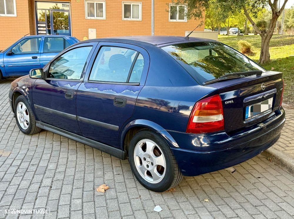 Opel Astra 1.4 Sport - 9