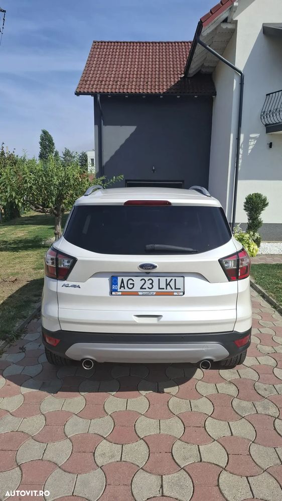 Ford Kuga 2.0 TDCi 4WD Powershift Titanium - 8