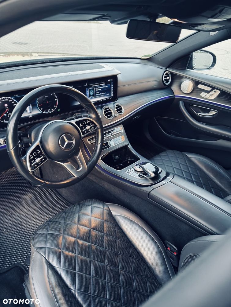 Mercedes-Benz Klasa E 400 d 4Matic 9G-TRONIC AMG Line - 9