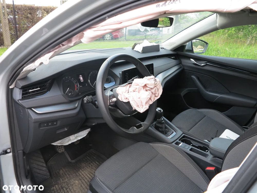 Skoda Octavia 2.0 TDI Ambition - 10