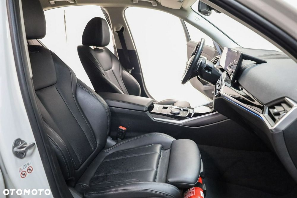 BMW Seria 3 - 23