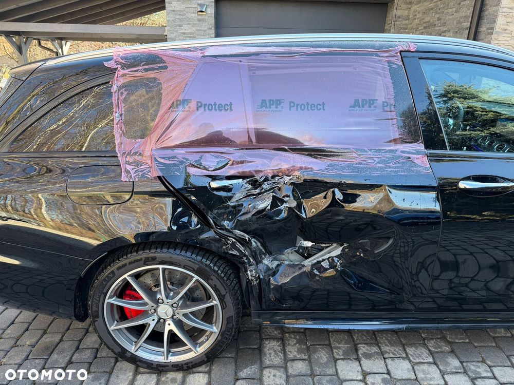 Mercedes-Benz Klasa E AMG 63 S 4Matic+ 9G-TRONIC - 7