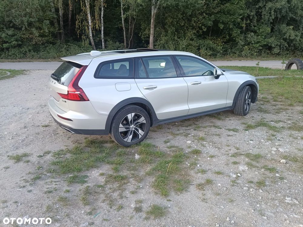 Volvo V60 Cross Country D4 AWD Geartronic - 11