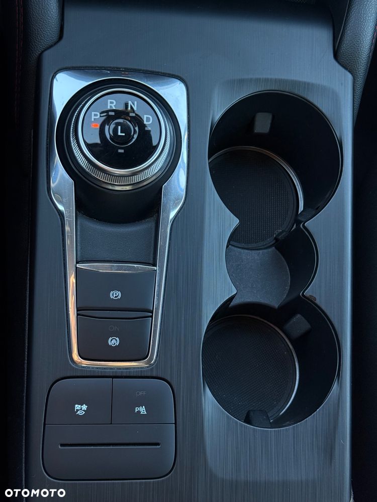 Ford Kuga 2.5 FHEV FWD ST-Line - 25
