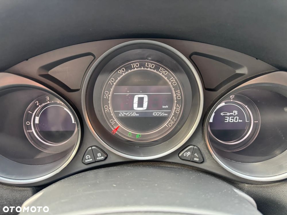 Citroën C4 e-HDi 115 Selection - 26