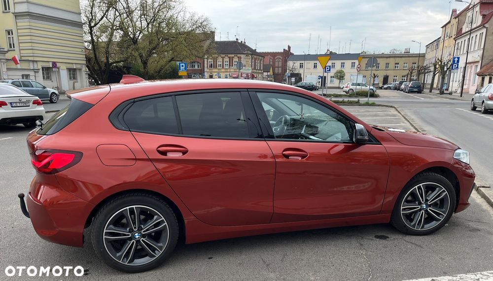 BMW Seria 1 118i Sport Line Shadow - 15