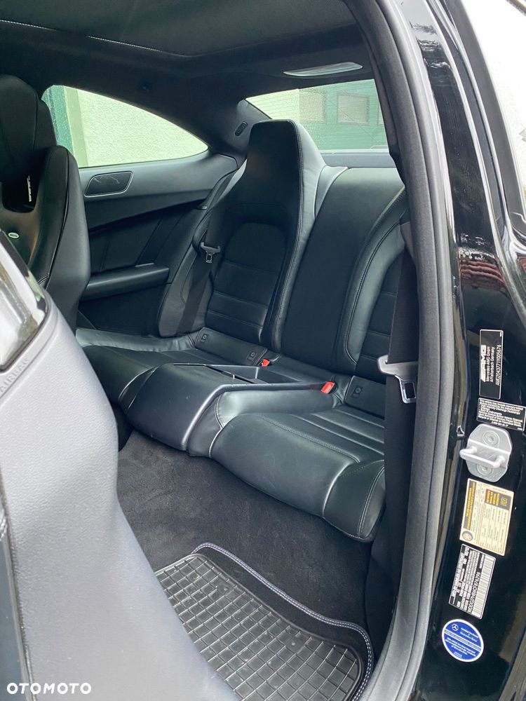 Mercedes-Benz Klasa C 63 AMG - 3