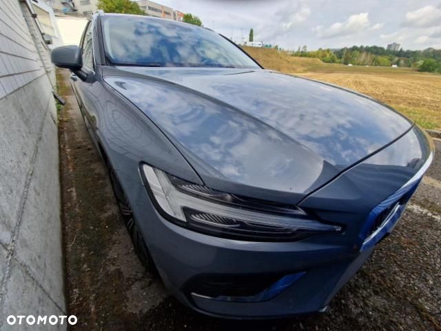 Volvo V60 T6 AWD Recharge Geartronic Inscription - 4