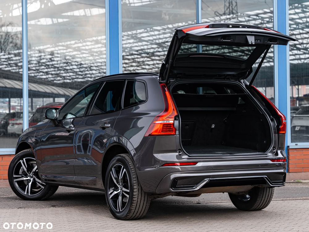 Volvo XC 60 T6 AWD Plug-In Hybrid R-Design - 12
