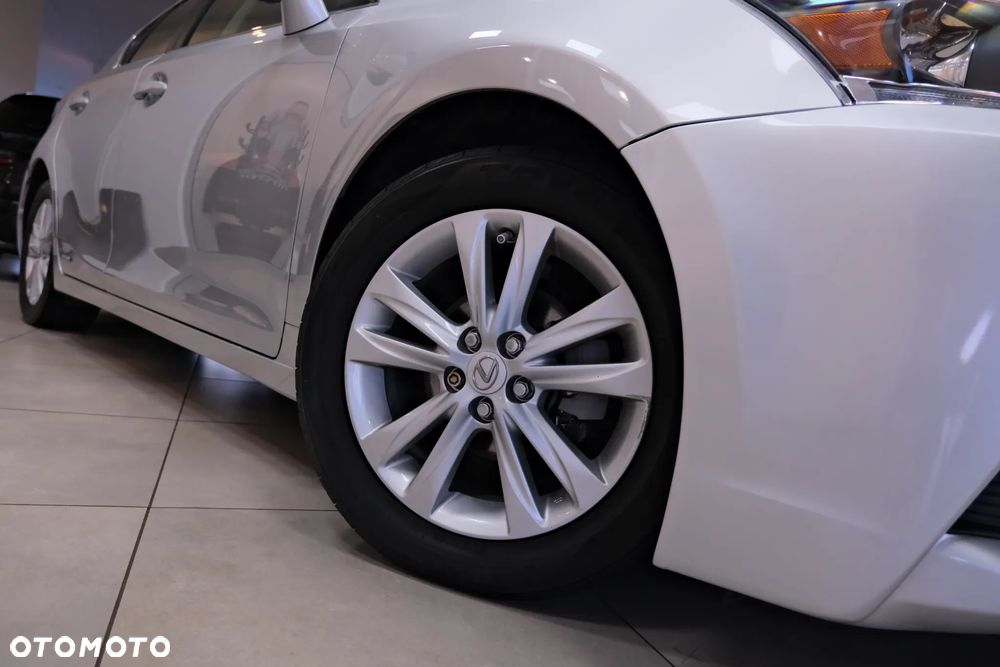 Lexus CT - 6