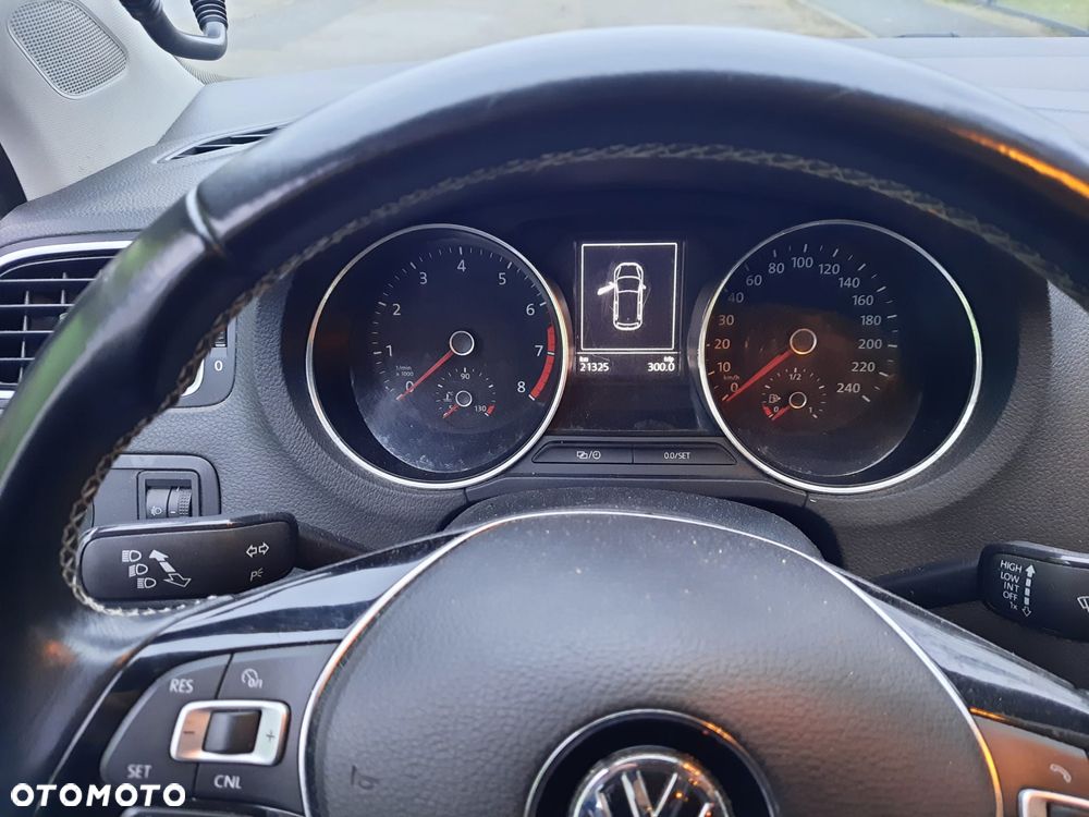 Volkswagen Polo 1.0 Comfortline - 5