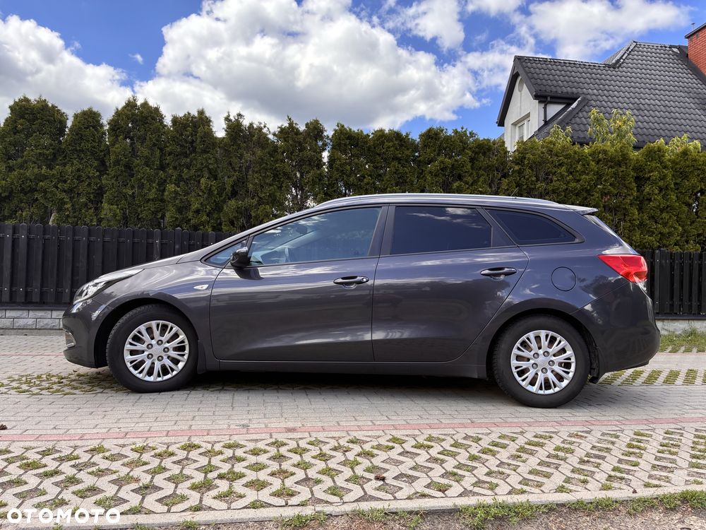 Kia Ceed - 4