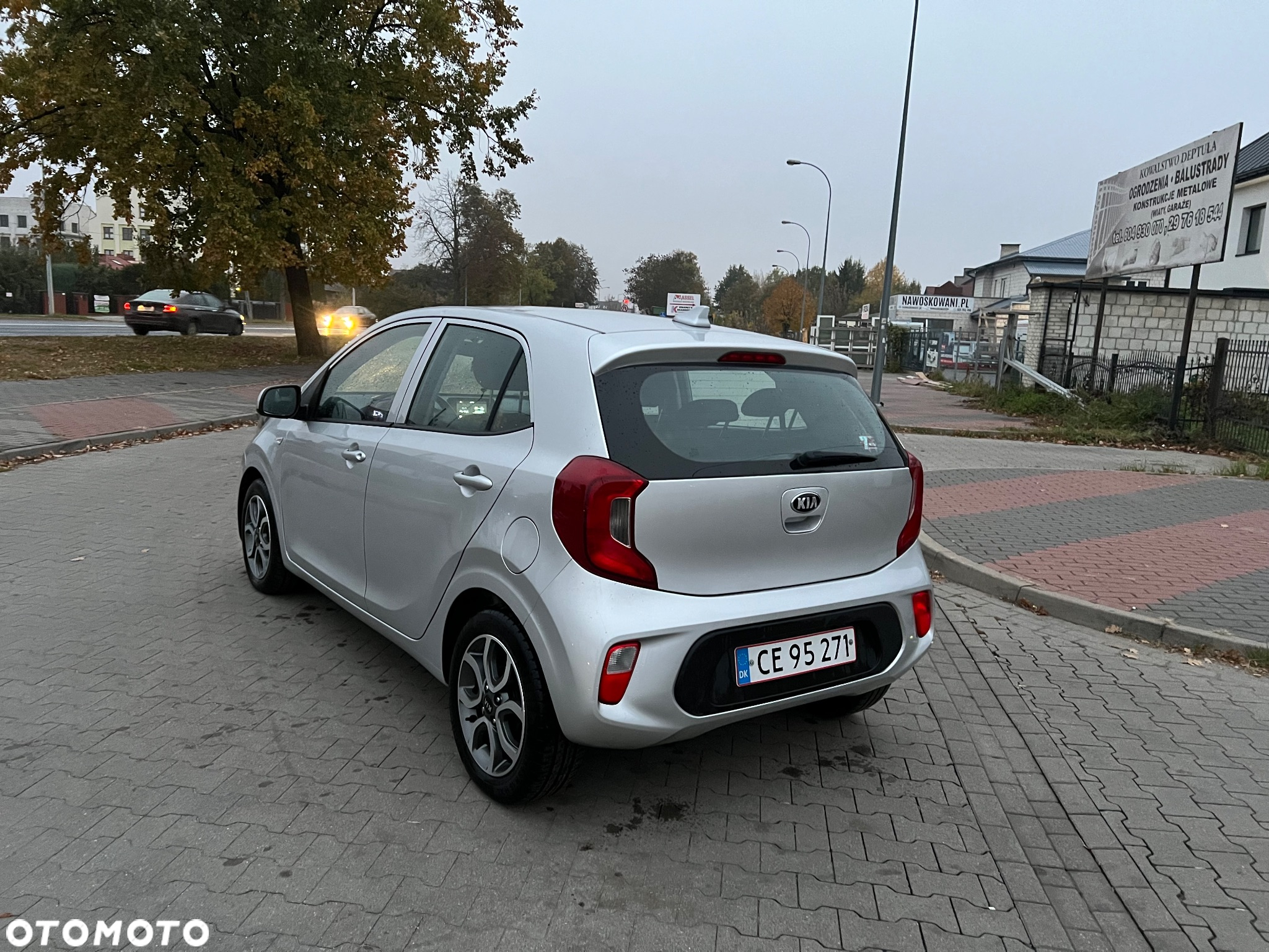 Kia Picanto 1.0 L - 5