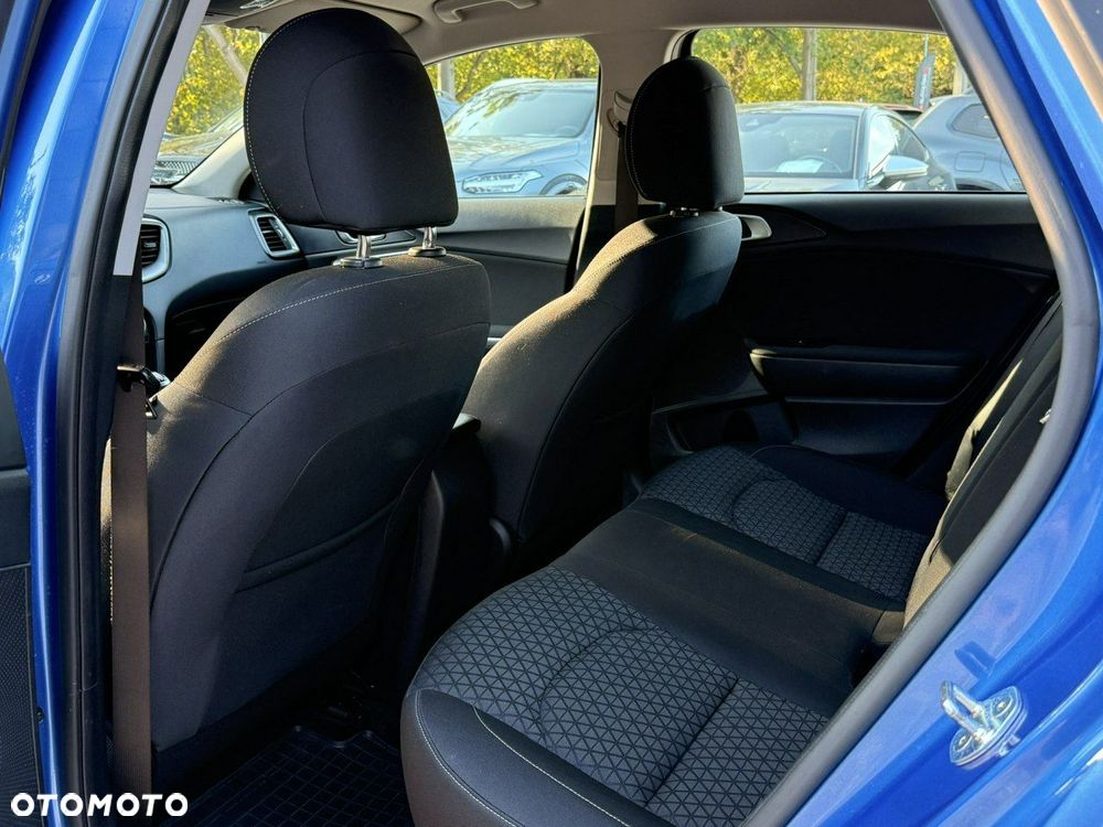 Kia Ceed 1.0 T-GDI M - 13