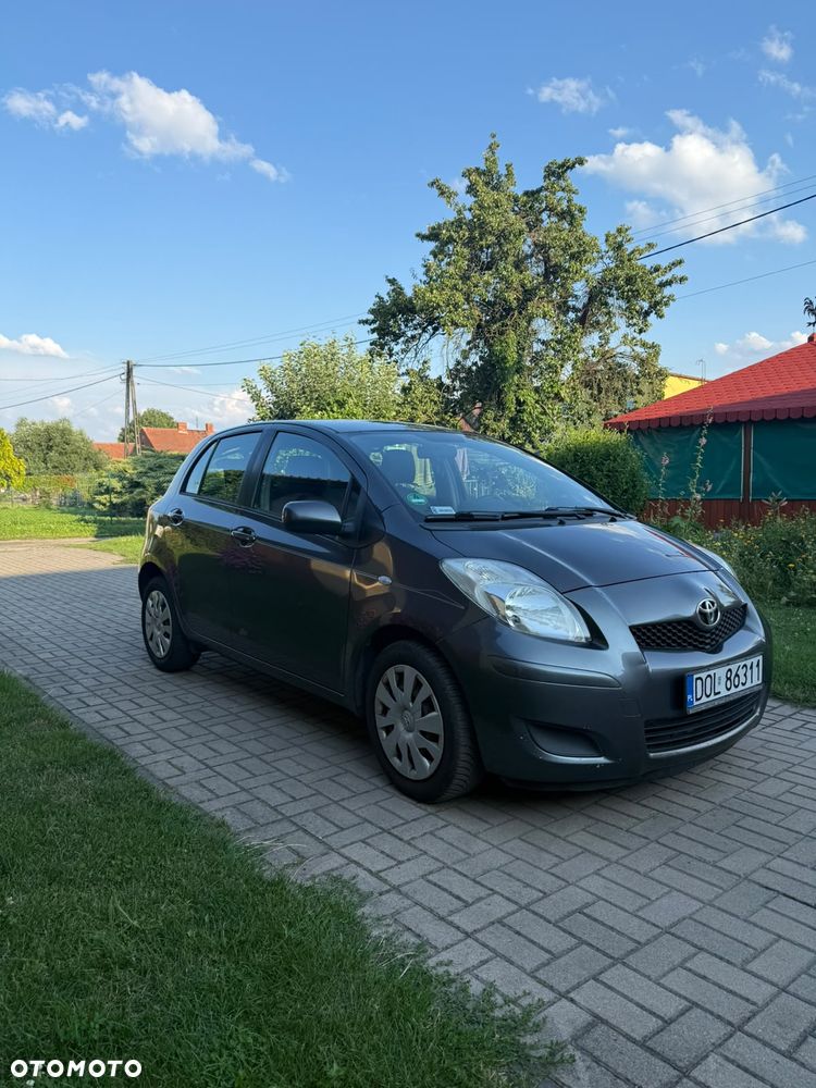 Toyota Yaris 1.4 D-4D Prestige - 12